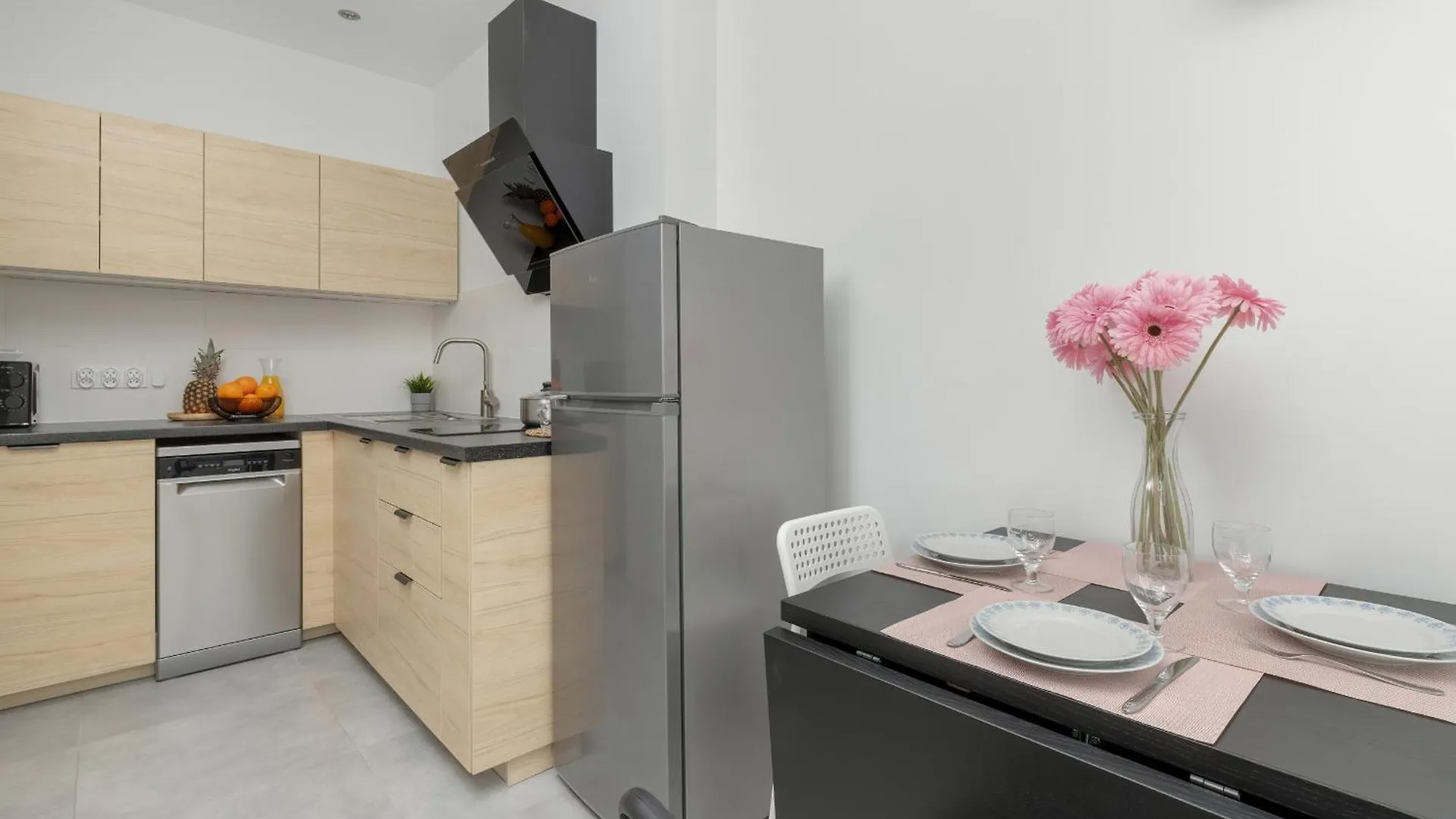 Cosy Apartments In Gdansk Center By Noclegi Renters